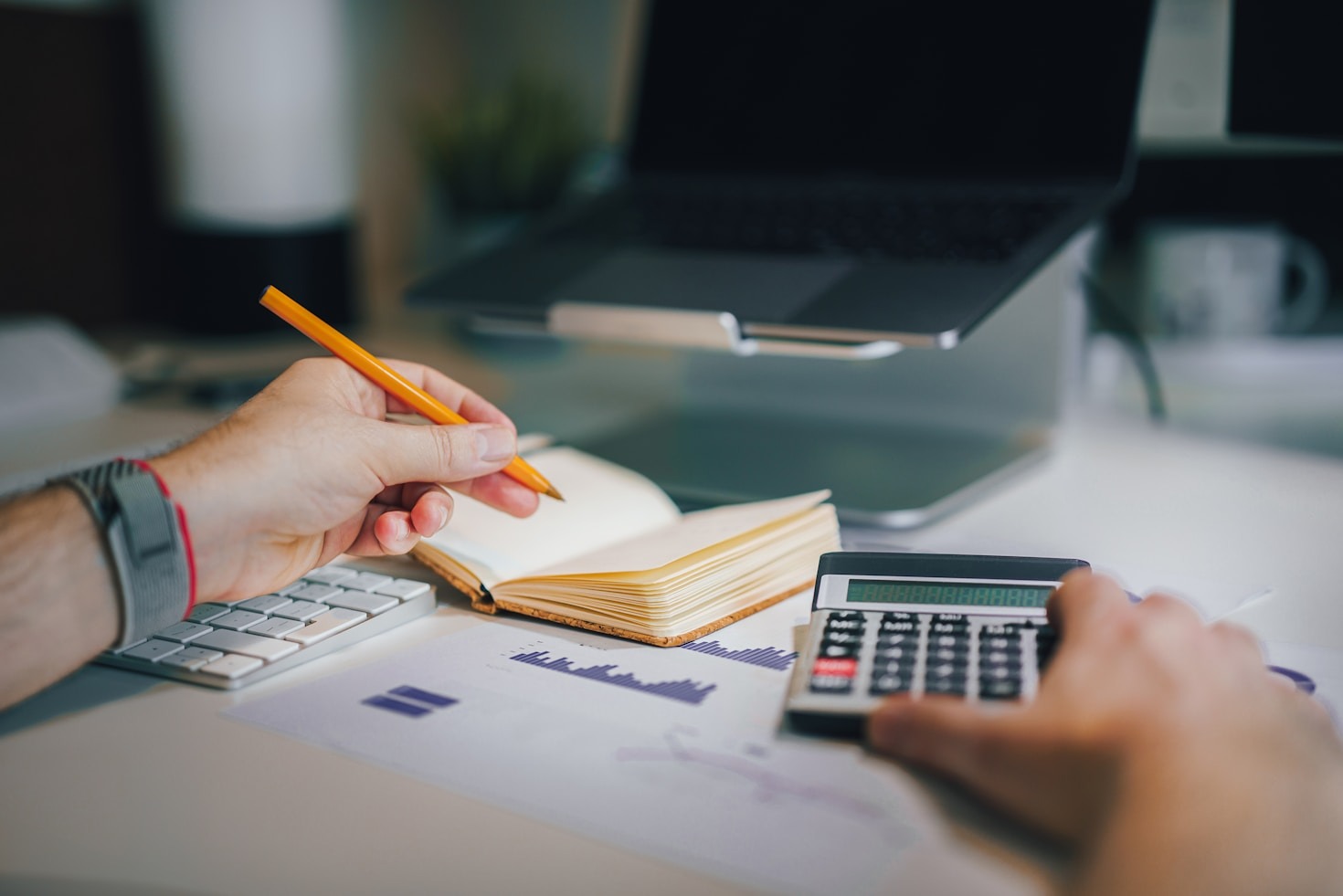 A Importância da Consultoria Financeira para MEIs